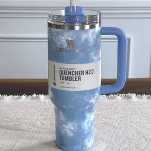 BRAND NEW Stanley Ocean Blue Tie Dye 40 oz. Quencher